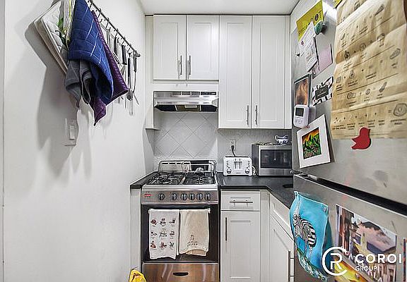 5th image of 417 Hancock St APT 1A