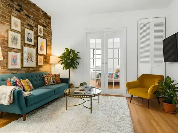 215 E 88th St APT 4A, New York, NY 10128