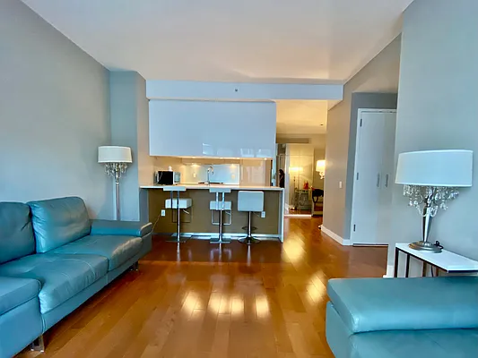 Rented by Keller Williams NYC | media 10