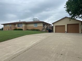 706 N 3rd St, Stockton, KS 67669