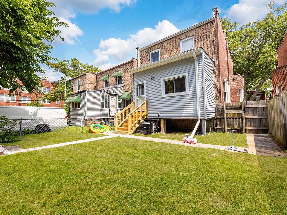 2nd image of 7006 S Calumet Ave