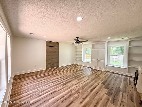 4th image of 1690 West St #178