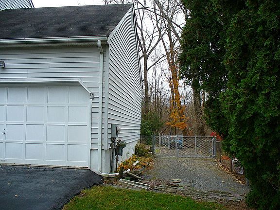 3rd image of 89 Creamery Dr
