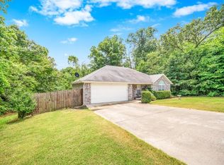 4 Doon Ln, Bella Vista, AR 72715