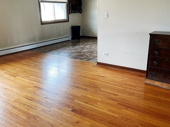 3rd image of 826 N Milwaukee Ave APT A2
