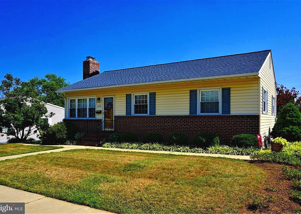 1st image of 1131 McHenry Dr