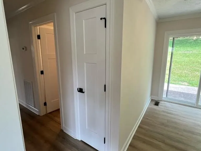 198 Milburn Dr — Photo 20