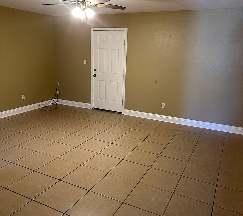 1st image of 7124 Barrington Ct