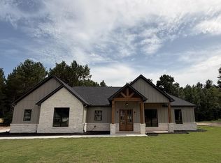 210 Stonebrook Ct, Gilmer, TX 75640