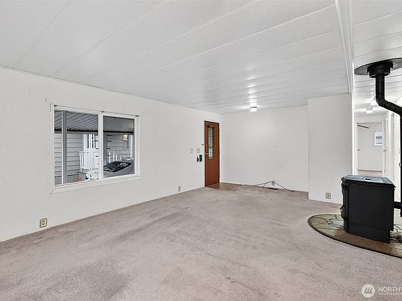 3rd image of 1316 91st Avenue SE #8