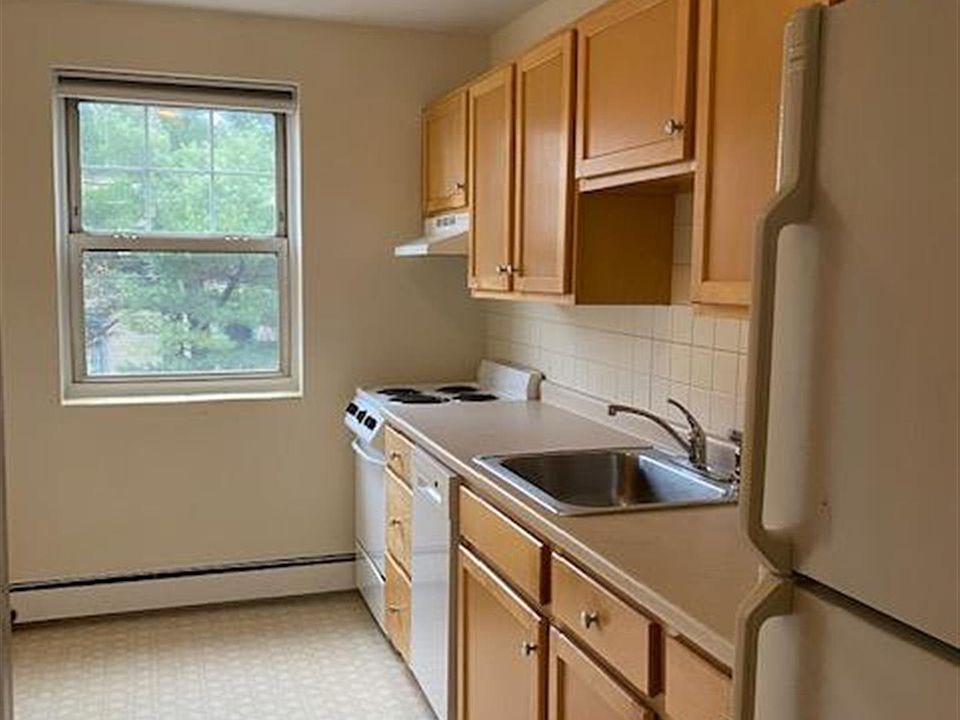 30 Chester St APT 3, Somerville, MA 02144 Zillow