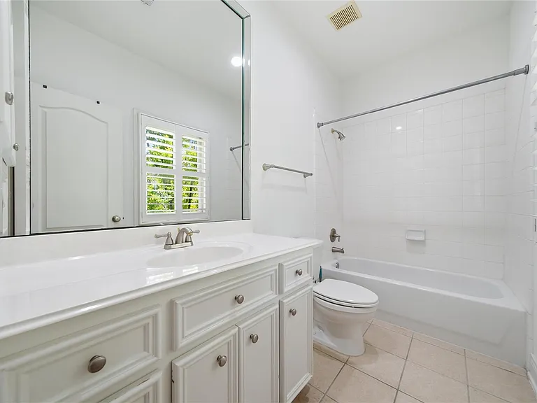 1329 Hyde Park Blvd — Photo 26
