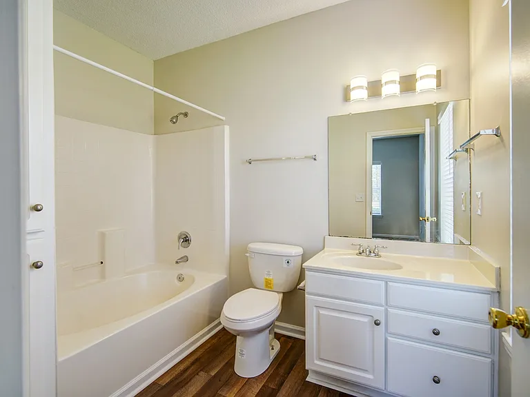 Bristol Park Apartment Homes — Photo 75