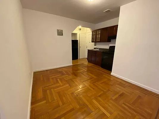1st image of 89 Crooke Ave APT 5G