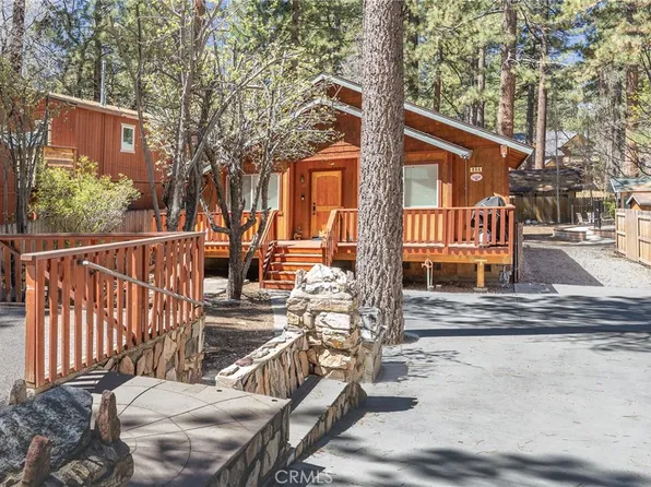 864 Jaybird Ln, Big Bear Lake, CA 92315