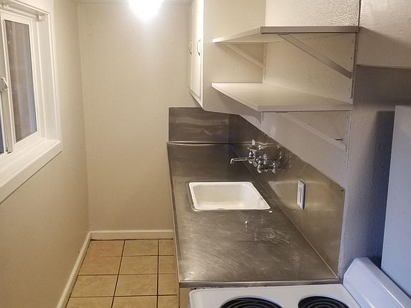 4th image of 1533 Madrona Point Dr Unit B