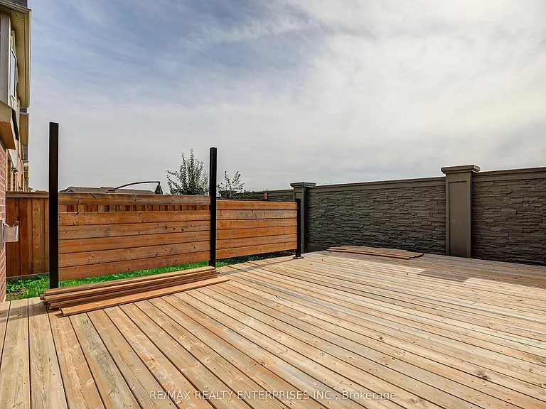 42 Callandar Rd #UPPER — Photo 21