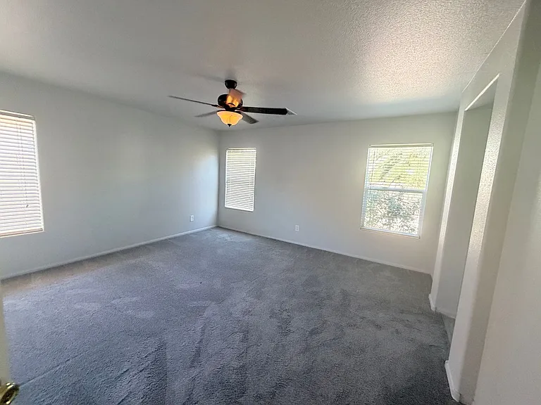 8228 N Corset Creek St — Photo 7