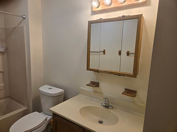 2nd image of 5716 Glendale Dr APT 3