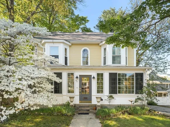 53 Lake St, Winchester, MA 01890