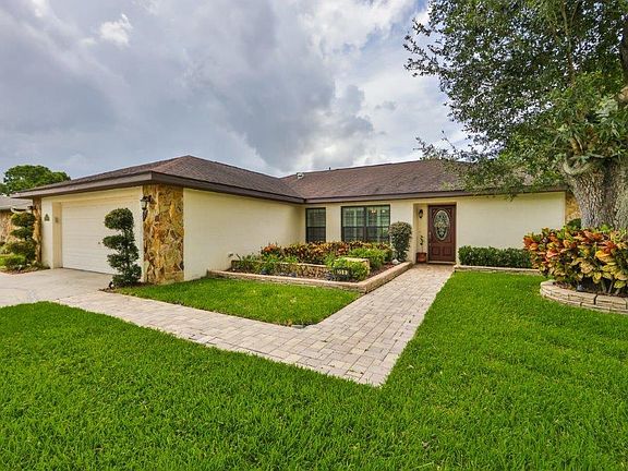 4th image of 3583 Fairway Forest Dr