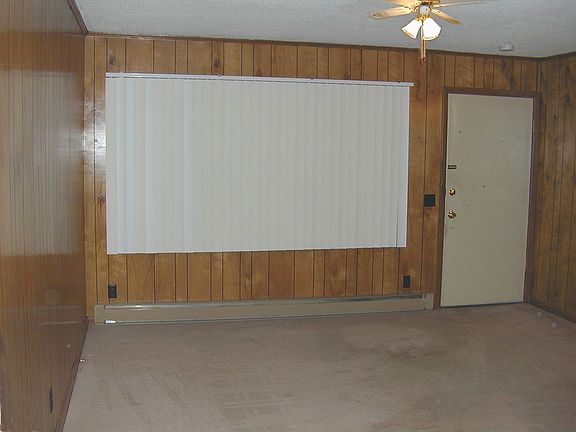 2nd image of 415 Brookhaven Dr APT 1