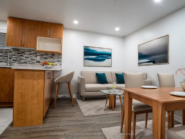 227 Beverley St #0 — Photo 10