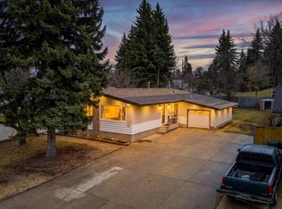 37 Hazel St, Strathcona County, AB T8A 1H7