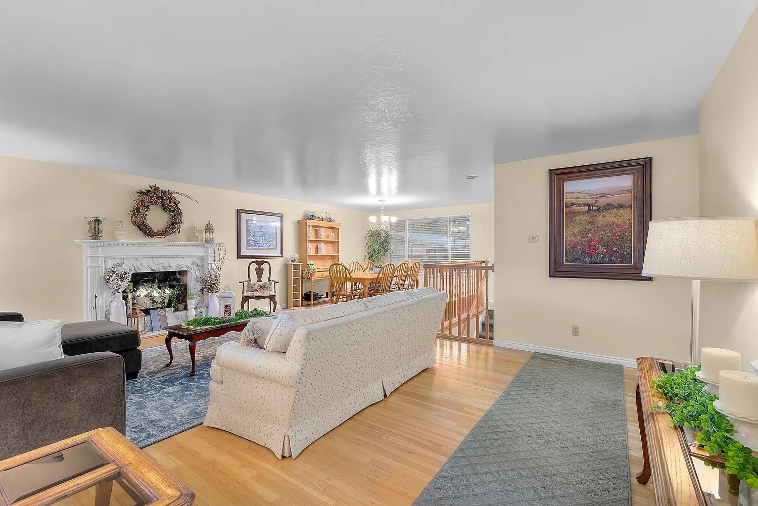 4 bed, 2400 sqft, $3,500 — Photo 4