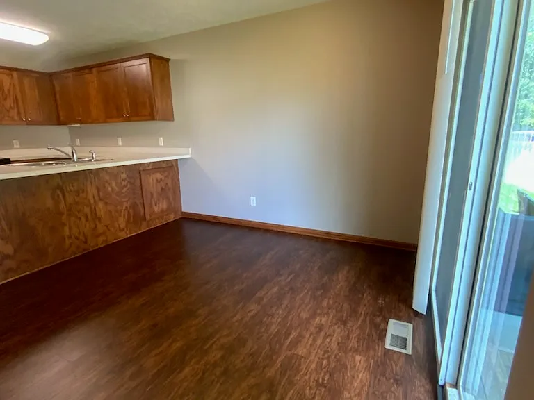2628 Westside Ave — Photo 4