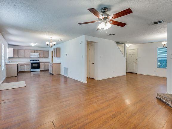 4th image of 5224 Royal Burgess Dr