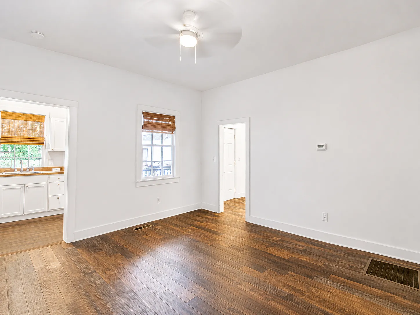 2 Oliver's Court - 1 — Photo 2
