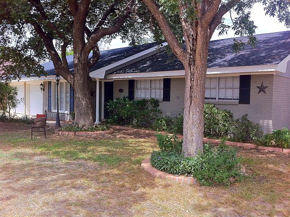 2nd image of 3220 W Shandon Ave