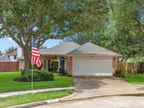 3826 Pin Oak Dr N, Pearland, TX 77581