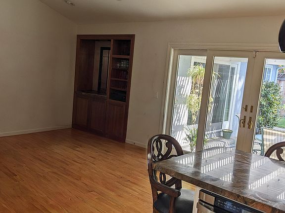 5th image of 1111 Bruckner Cir