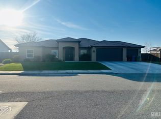 615 Manhattan St, Shafter, CA 93263