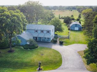 8515 Schmidt St, Spring Grove, IL 60081