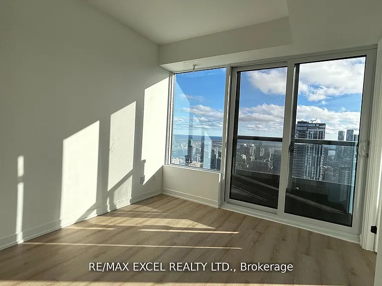 319 Jarvis St #5002 — Photo 10