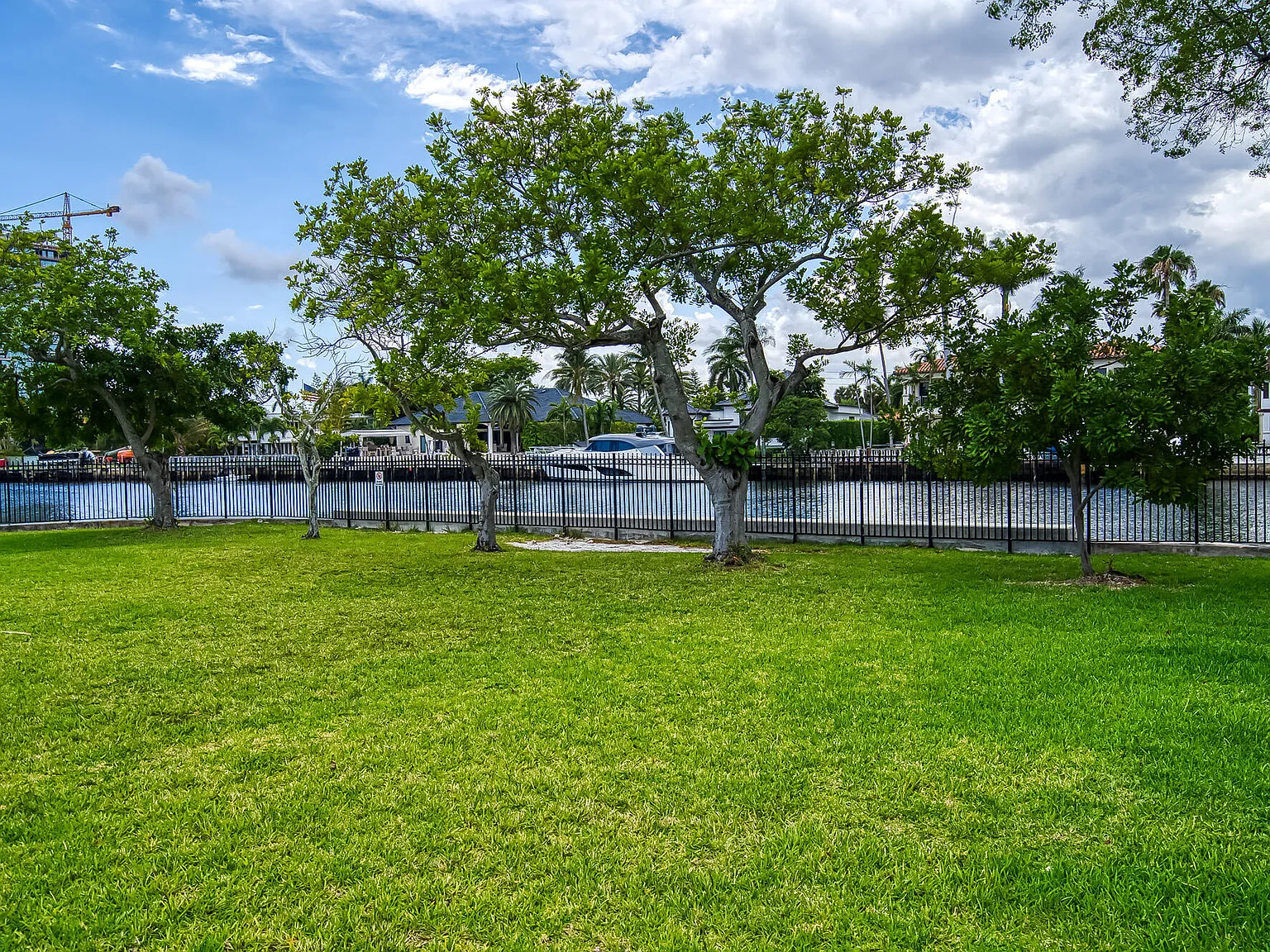 2 bed, 2.0 bath, 1210 sqft, $2,700 — Photo 4