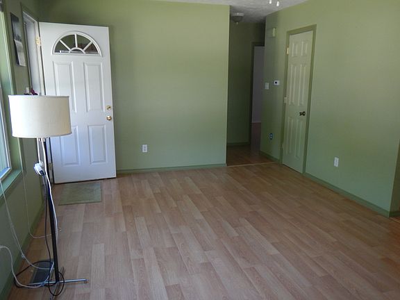 3rd image of 1818 Park Ave