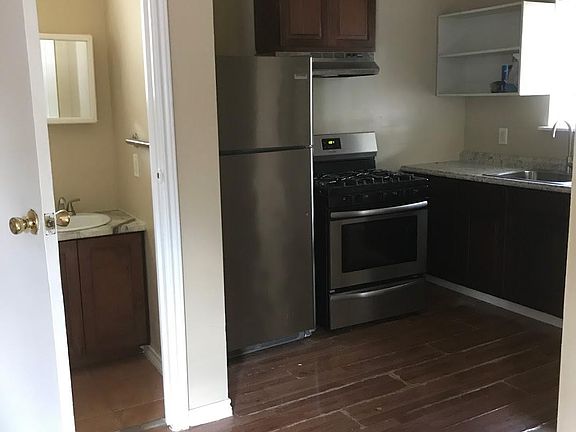 3rd image of 1814 N Brazos St #1