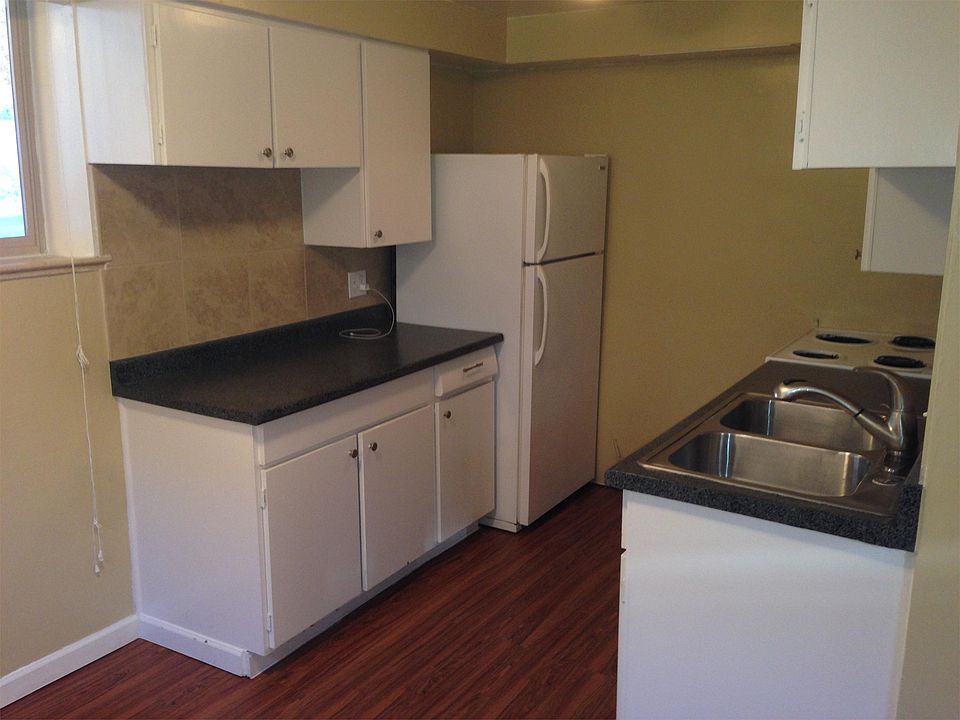 1st image of 2451 S Gaylord St APT 9