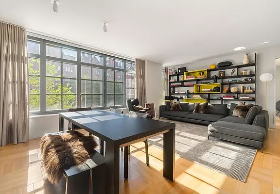 2nd image of 500 W 21st St #2C