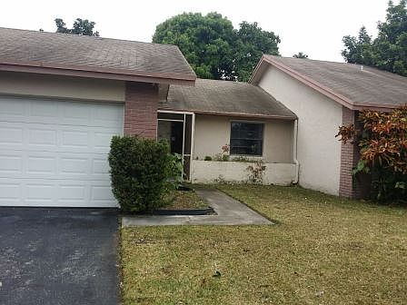4th image of 9327 NW 46th Pl