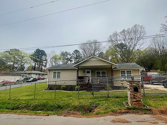 2nd image of 543 Brock Dr NW