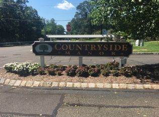 22 Countryside Dr, Basking Ridge, NJ 07920