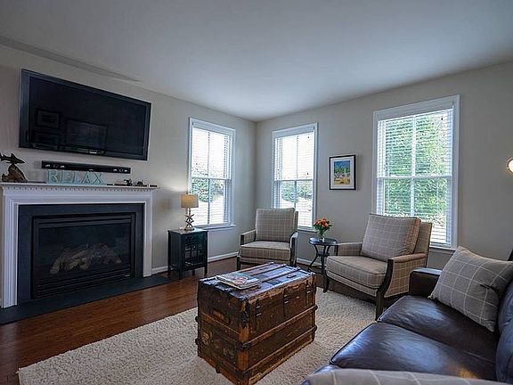 5th image of 10656 Bristow Station Dr