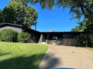 601 Parkview Dr, Wamego, KS 66547