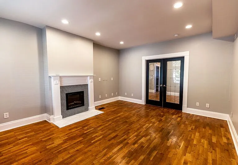 221-223 Thurman Ave #221 — Photo 6