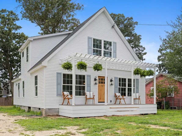 332 Evergreen Ave, Villas, NJ 08251